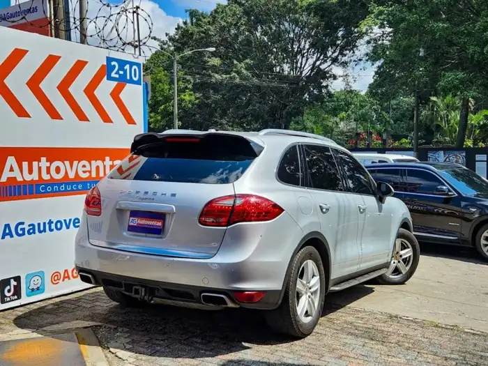 2013 Porsche CAYENNE 4X4 — 4