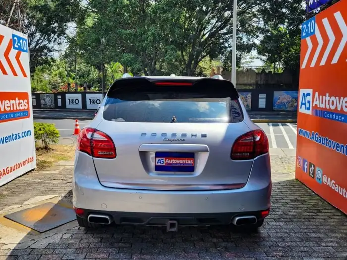 2013 Porsche CAYENNE 4X4 — 5