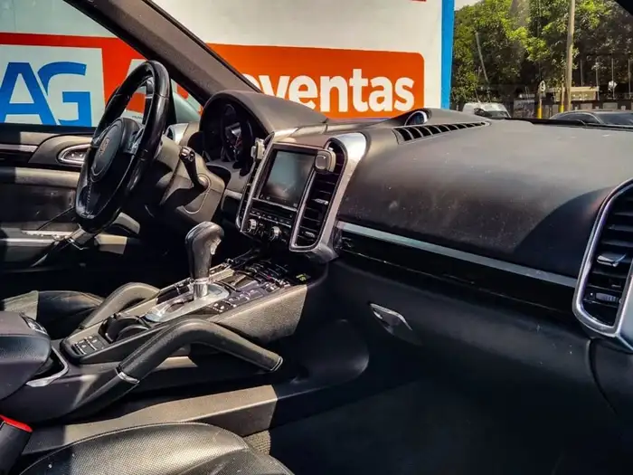 2013 Porsche CAYENNE 4X4 — 9
