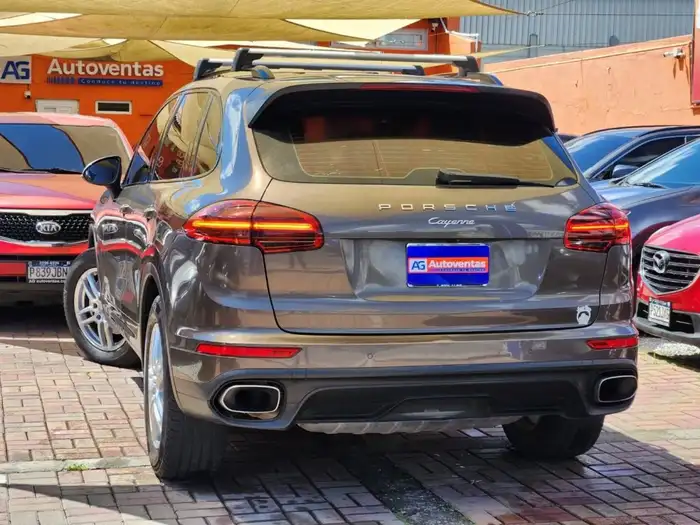 2016 Porsche CAYENNE DE AGENCIA — 6