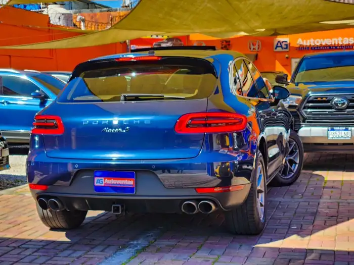 2016 Porsche MACAN S — 6