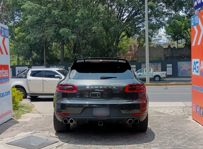 2018 Porsche MACAN S — 5