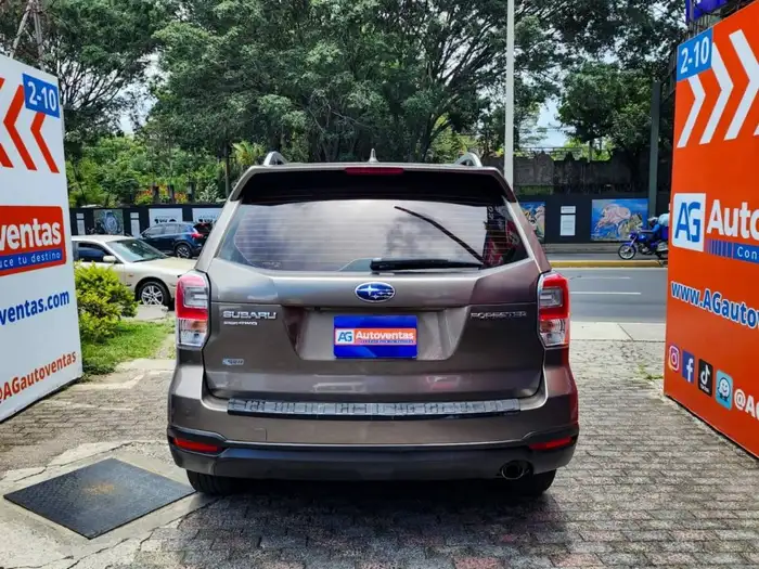 2017 Subaru FORESTER AWD DE AGENCIA — 5