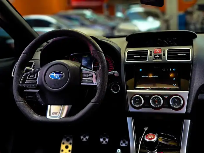2016 Subaru WRX STI AWD DE AGENCIA — 10
