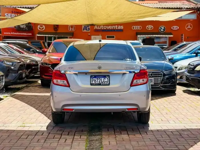 2025 Suzuki DZIRE GLX MECÁNICO DE AGENCIA — 5