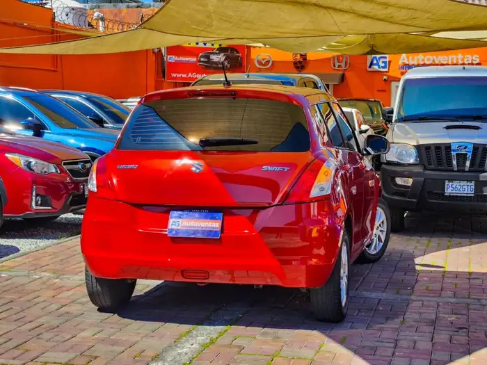 2015 Suzuki SWIFT GLX MECÁNICO DE AGENCIA — 6