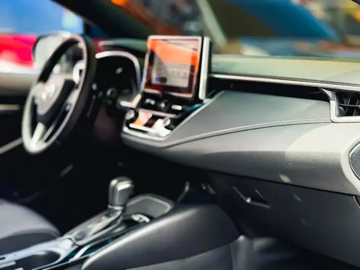 2024 Toyota COROLLA SE — 9