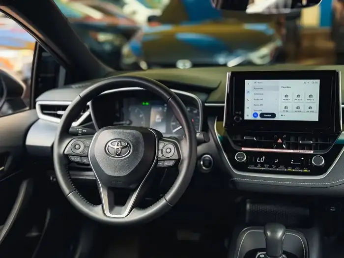 2024 Toyota COROLLA SE — 10