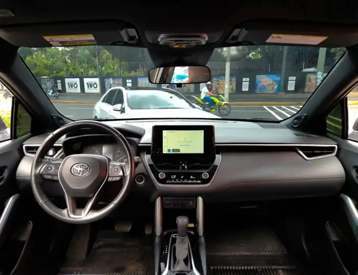2023 Toyota COROLLA CROSS HYBRID XSE AWD — 8