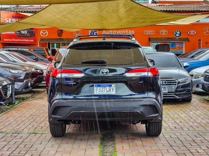 2025 Toyota COROLLA CROSS LE — 5