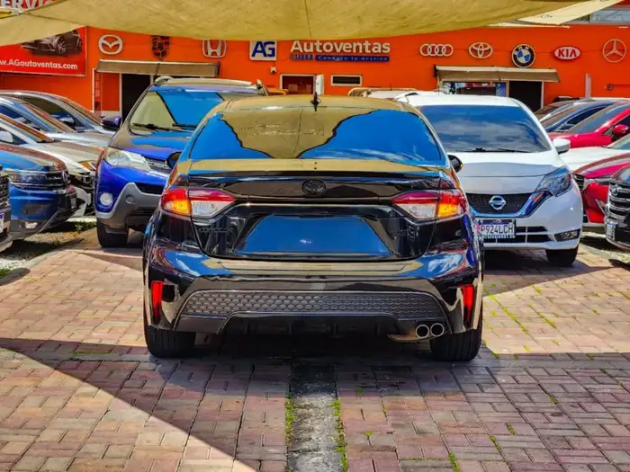 2022 Toyota COROLLA SE — 5