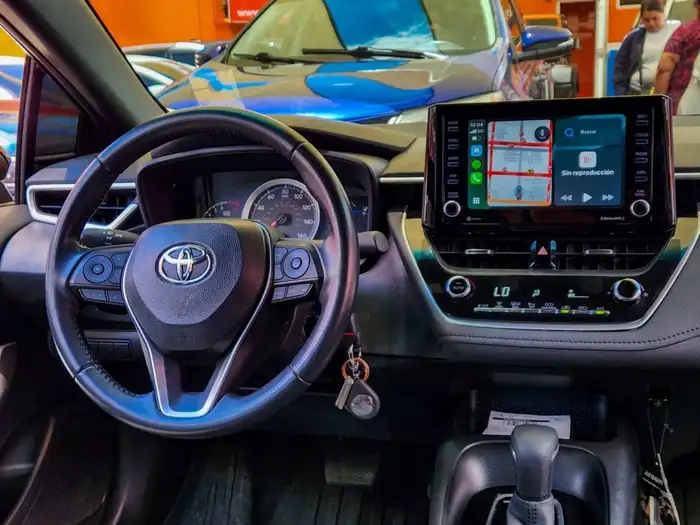 2022 Toyota COROLLA SE — 10