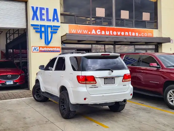 2008 Toyota FORTUNER SRV 4x4 — 4