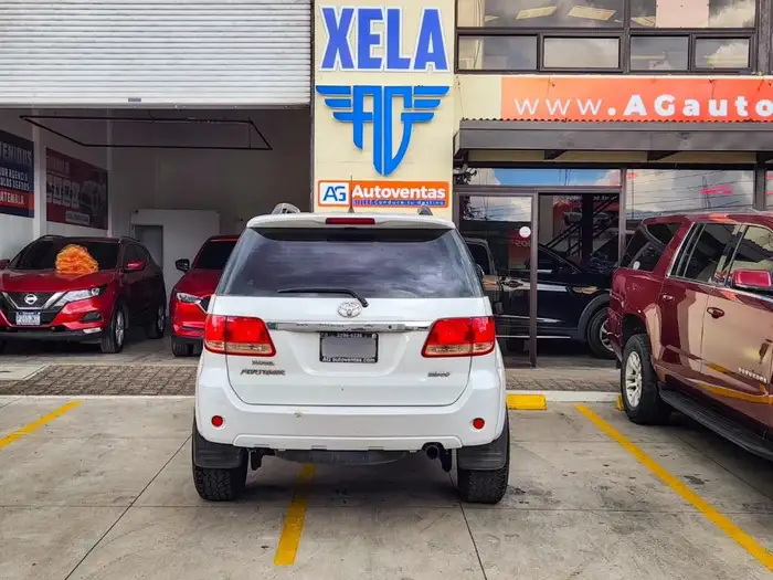 2008 Toyota FORTUNER SRV 4x4 — 5