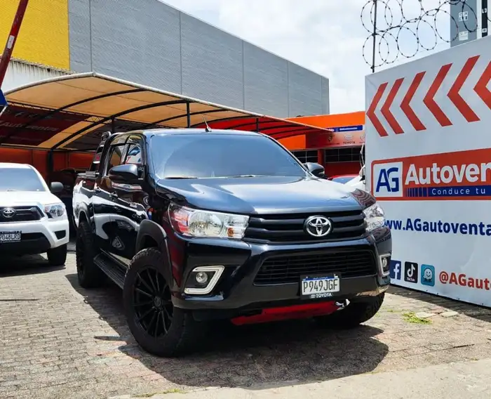 2022 Toyota HILUX 4X4 MECANICO DE AGENCIA — 3