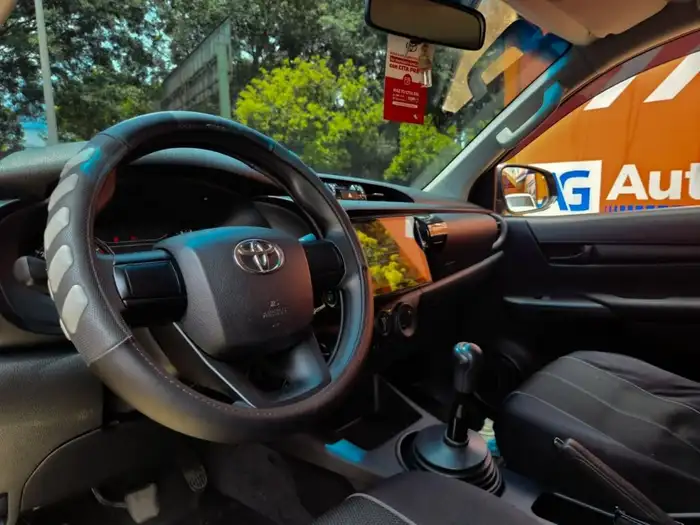 2022 Toyota HILUX 4X4 MECANICO DE AGENCIA — 7