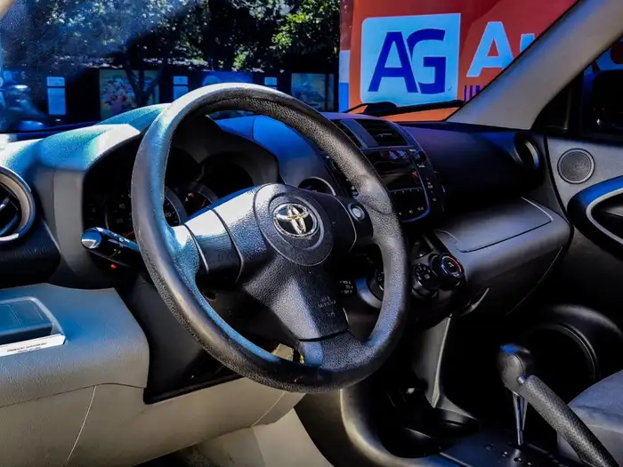 2010 Toyota RAV4 4WD — 7