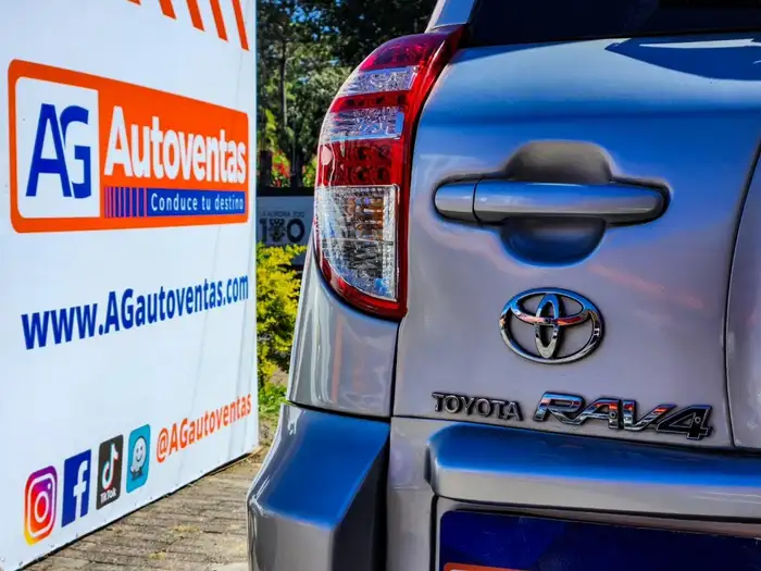 2010 Toyota RAV4 4WD — 10