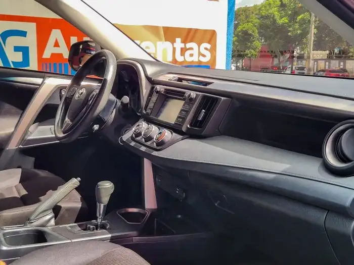 2017 Toyota RAV4 LE FWD — 9