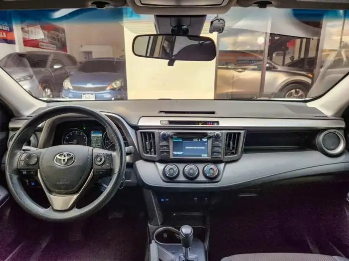 2017 Toyota RAV4 LE FWD — 8