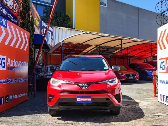 2017 Toyota RAV4 LE — 2
