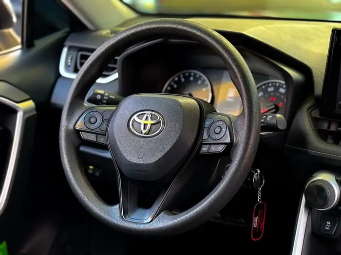 2022 Toyota RAV4 LE — 10