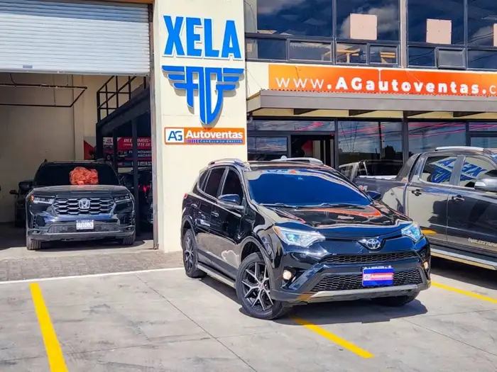 2018 Toyota RAV4 SE 4WD — 3