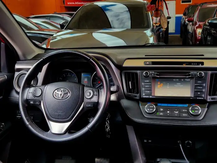 2017 Toyota RAV4 XLE AWD — 10