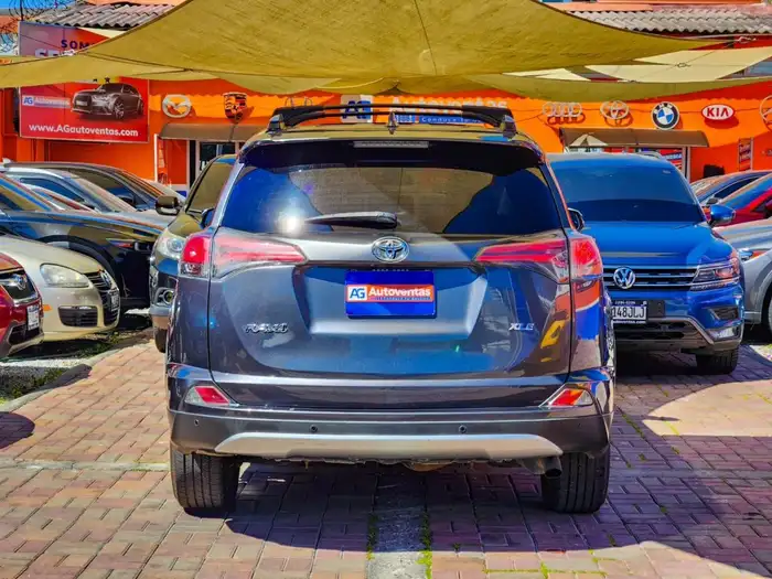 2018 Toyota RAV4 XLE AWD — 5