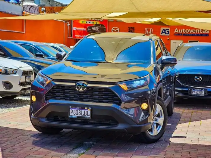 2021 Toyota RAV4 XLE AWD — 2