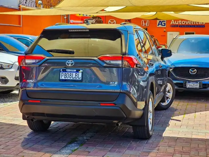 2021 Toyota RAV4 XLE AWD — 6