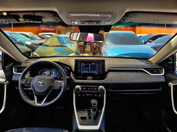 2021 Toyota RAV4 XLE AWD — 8
