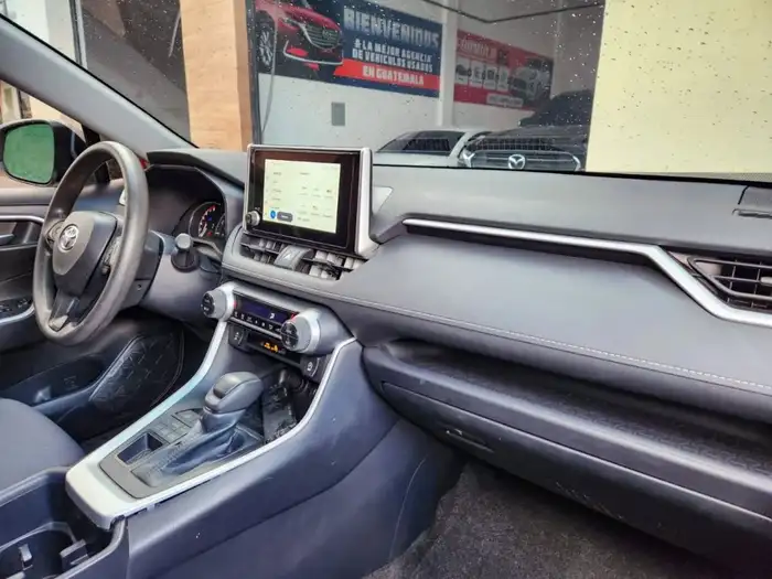 2024 Toyota RAV4 XLE AWD — 9