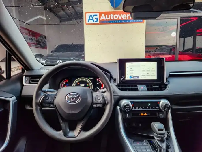 2024 Toyota RAV4 XLE AWD — 10