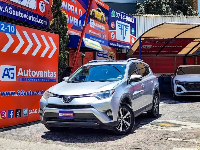 2016 Toyota RAV4 XLE FWD — 11