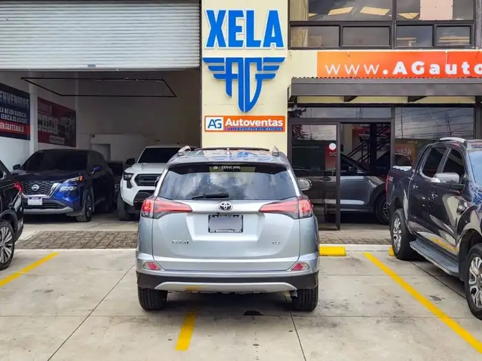 2016 Toyota RAV4 XLE FWD — 5