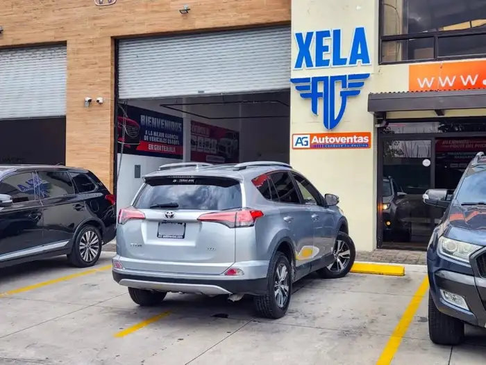 2016 Toyota RAV4 XLE FWD — 6