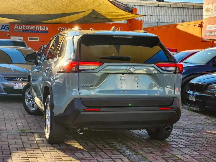 2020 Toyota RAV4 XLE FWD — 4