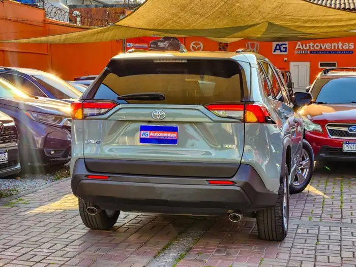 2022 Toyota RAV4 XLE FWD — 6