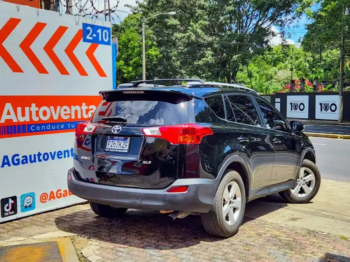 2013 Toyota RAV4 XLE — 6