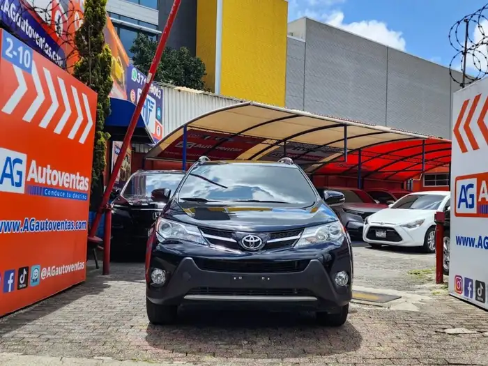 2015 Toyota RAV4 XLE — 2