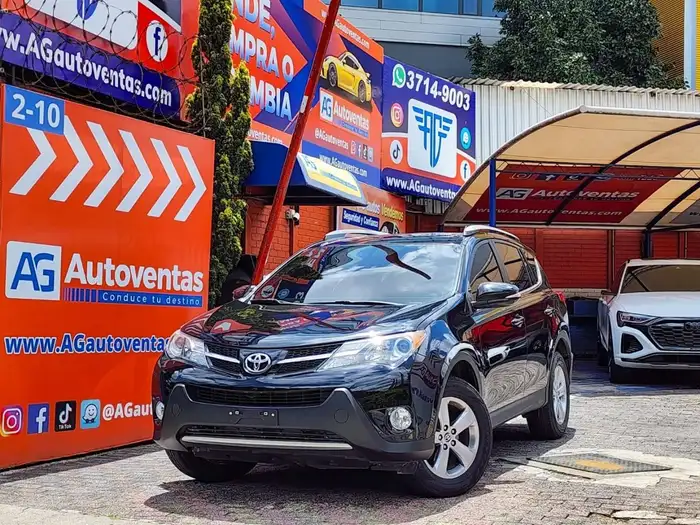 2015 Toyota RAV4 XLE — 11