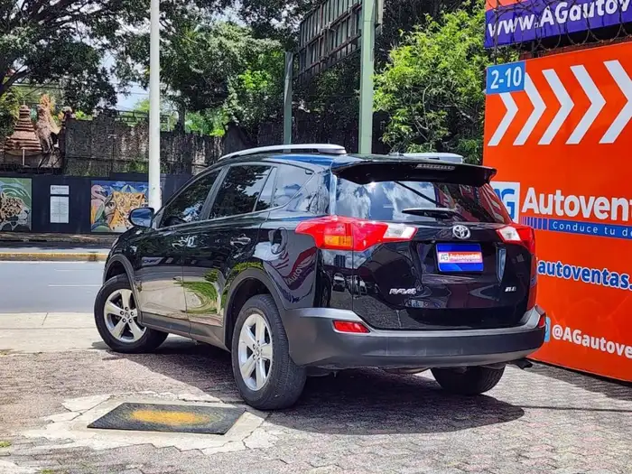 2015 Toyota RAV4 XLE — 6