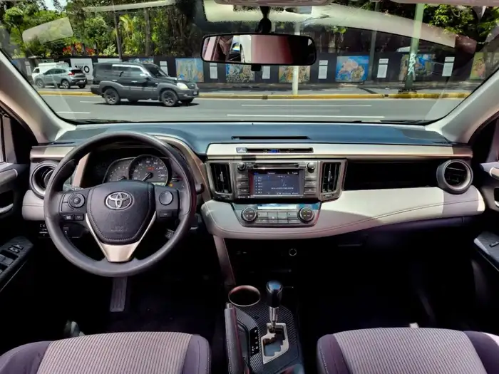 2015 Toyota RAV4 XLE — 8