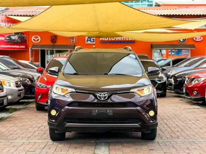 2016 Toyota RAV4 XLE — 11