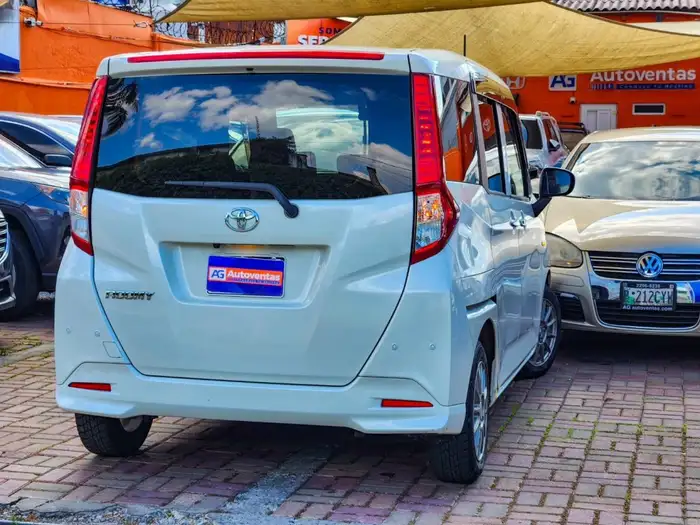2020 Toyota ROOMY JDM — 6