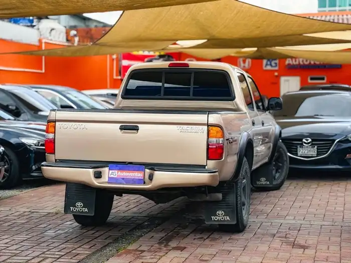 2004 Toyota Tacoma — 6