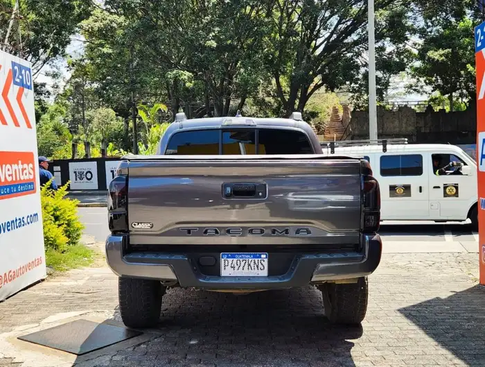 2020 Toyota TACOMA SR5 DOUBLE CAB 2WD — 5