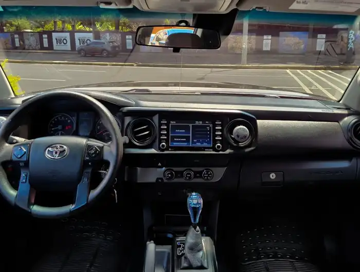 2020 Toyota TACOMA SR5 DOUBLE CAB 2WD — 8