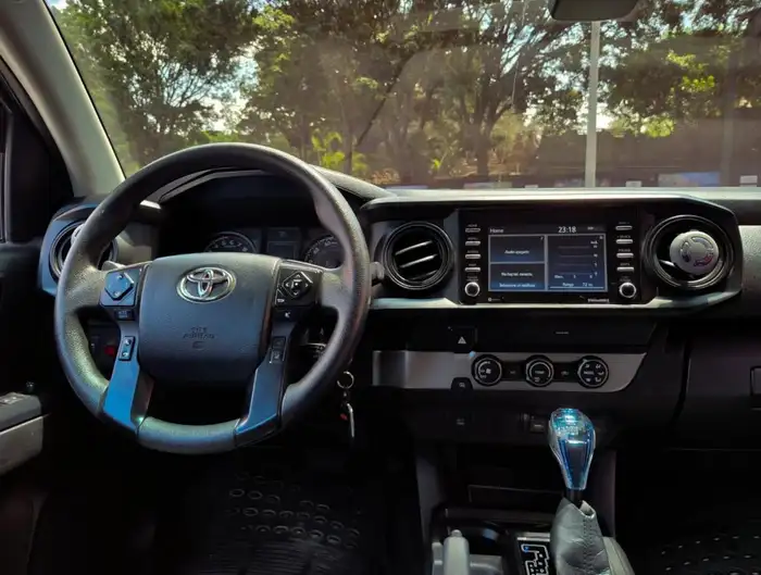 2020 Toyota TACOMA SR5 DOUBLE CAB 2WD — 10